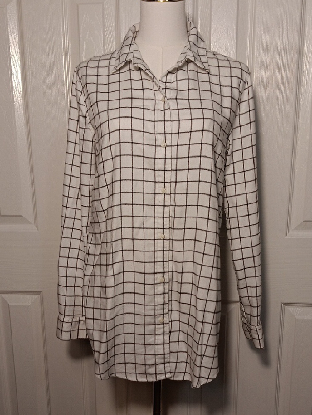 Banana Republic Boyfriend Fit White Button-Down Shirt with Black Windowpane Grid